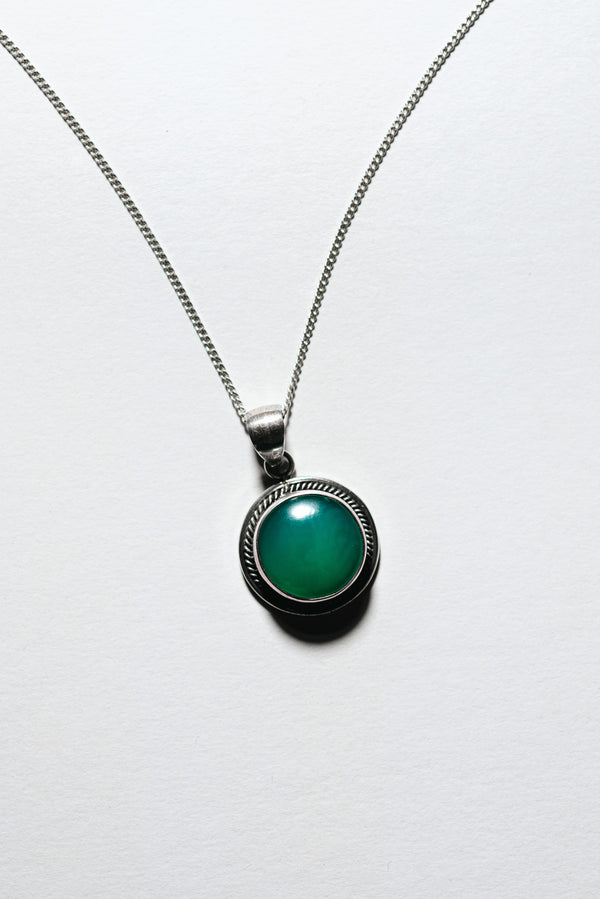 Green quartz pendant